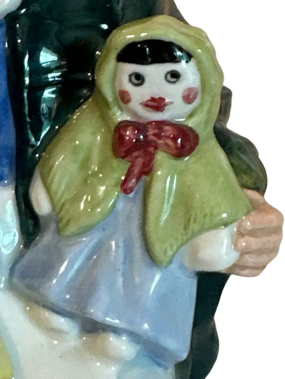 1983 Royal Doulton Figure Figurine The Rag Doll Seller NH2944 Home Decor